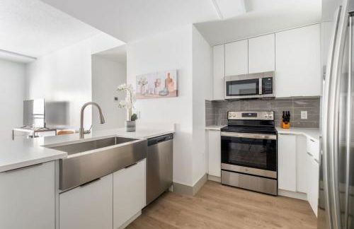 3BR Modern Downtown Apartment with Gym & Office - Foto 18