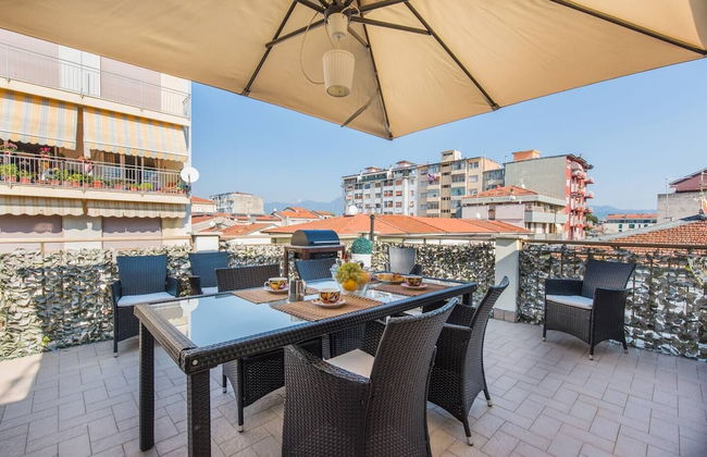 JOIVY Elly's Terrace-old City - Foto 1