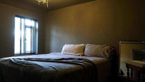 BOHOME moody 2 bed garden cottage Macclesfield centre - Foto 5