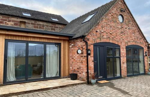 Honeyberry Cottage -PART OF ALTON COTTAGES - Foto 1