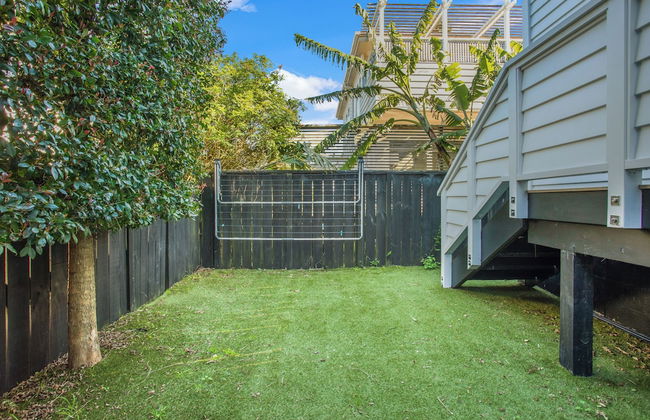 The Oasis Home with Hot Tub and Parking - Foto 34