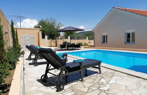 Villa Mir Pridraga - Photo 27