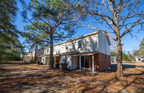 Stylish 2BR Urban Stay Near CAE Pet Friendly - Photo 19