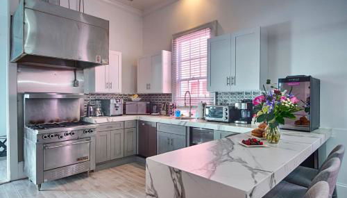 Five BR - Sleeps 10! Steps from French Quarter - Foto 2