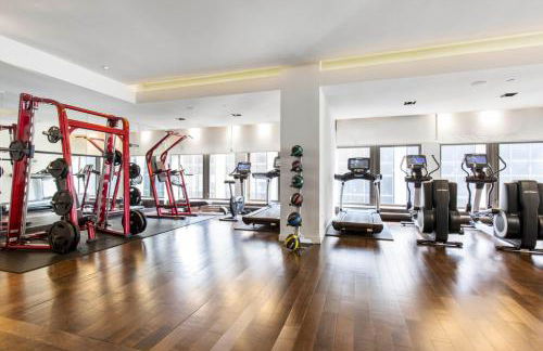 Wall St 1BR w Luxury gym Doorman NYC-119 - Foto 18