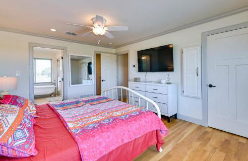 26-Acre Pilot Point Ranch Home with Pool and Mini Golf - Foto 20