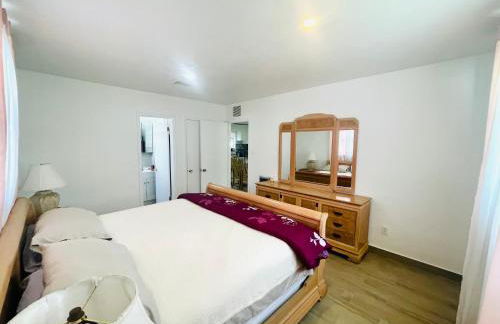 Bright & Cozy Family Home Near Dania Beach - Foto 11