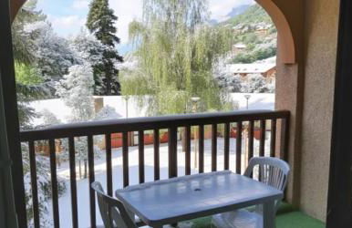 Studio sur parc proche centre et télécabine - Foto 1