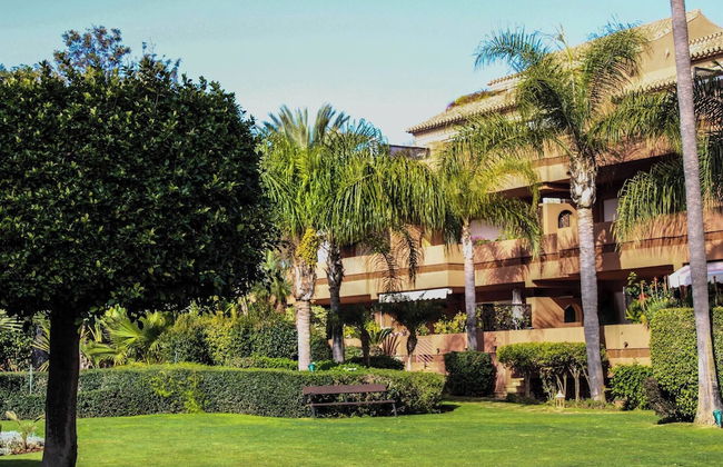 Magnificent Duplex Penthouse in Puerto Banus - Photo 31