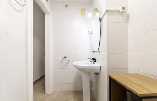 Classy VIII - Ferga Suites - Photo 10