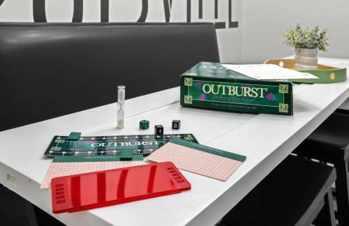 Modern Apartment with Parking & Prime Location - Foto 52