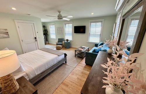 Epic Downtown Newport 6BR Whole House w Parking - Foto 31