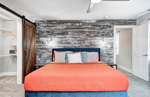 Indy Getaway - 5BR - Sleeps 16 - Arcade games - Perfect for families and groups - Foto 49