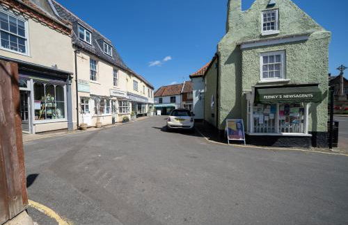 'The Retreat' - Stylish one bedroom apartment in Holt, Norfolk - Photo 27