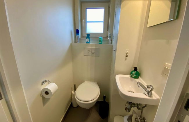 Stylish Westende Getaway - Photo 9