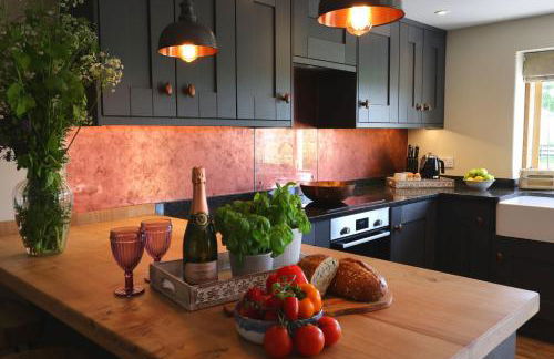 Coach House - Photo 7