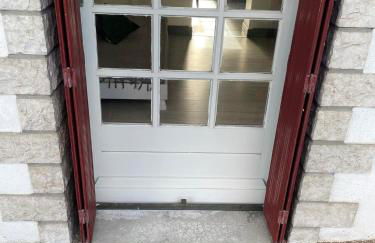 Jolie petit F2 dans maison - Photo 10