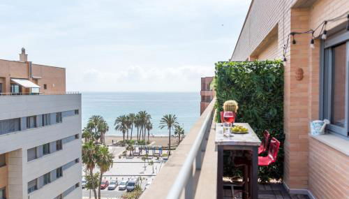 Ático con terraza y vistas, parking gratuito - Foto 5