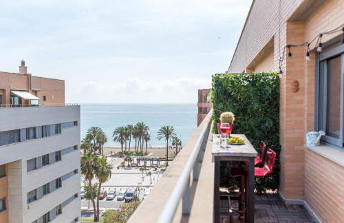 Ático con terraza y vistas, parking gratuito - Foto 5