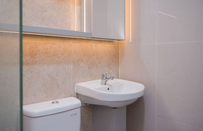 Modern Look Studio Apartment At Transpark Bintaro - Foto 10