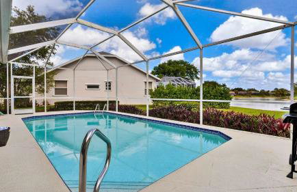 Private Pool Pond Views Bonus Lounge in Gated Naples Community Drive to Dining Sand - Foto 1