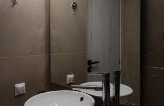 DION APARTMENTS - Photo 20