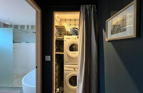 Ti an Aod Beachfront Stone Cottage Sleeps 10 OI Collection Rentals - Foto 12