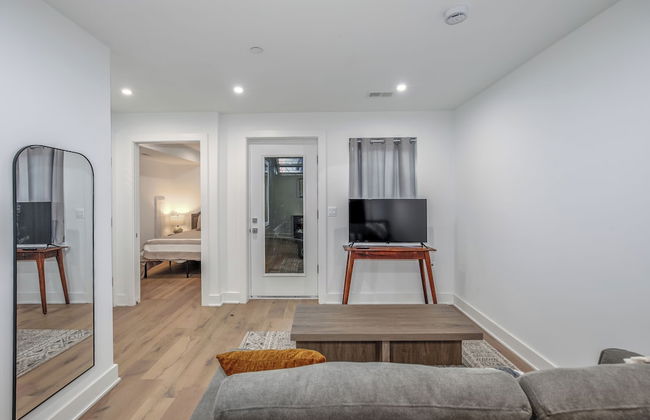 Capitol Hill Suites - Unit 3 - Photo 5