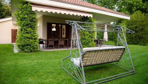 Charming villa in Alvignano with private pool - Foto 2, Garden