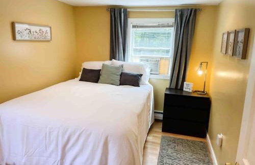 Nothing Fancy Older Pet Friendly Home near I 95 - Foto 23