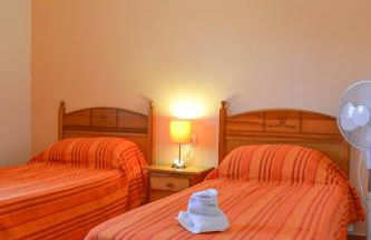 Traumhaus für 6 Personen mit spektakulärem privaten Pool und schönem Ausblick in die Natur - Foto 36