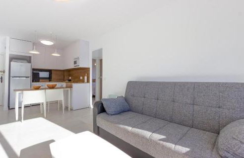 Cozy Apartment In Orihuela With Wifi - Photo 15