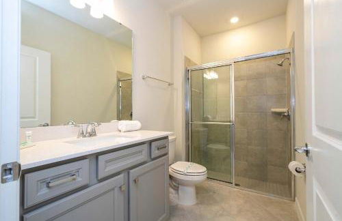 Luxury 5Bd Close to Disney with Pool at Windsor Cay 1285 - Foto 9