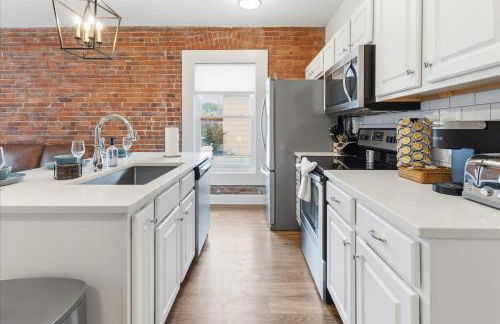 Mass Ave Retreat with Big Patio and Free Parking - Foto 18