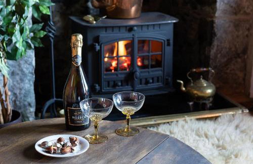 Fantastic sea views at Century's old Alma's Cottage - Sleeps up to 8 guests - Foto 4