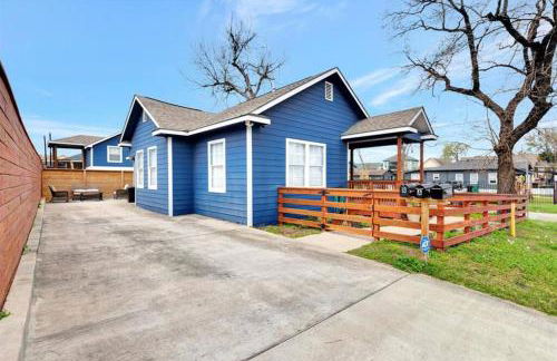Vibrant Vacation Escape with Fast WIFI and KING BED Close to Downtown Houston! - Foto 18