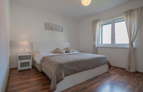 MY DALMATIA - Luxury villa Prolozac with private heated pool - Foto 28