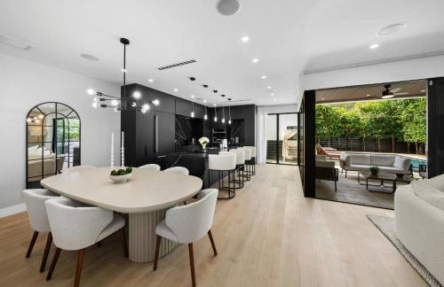Modern Zen Oasis in Design District Sleeps 16 - Foto 16