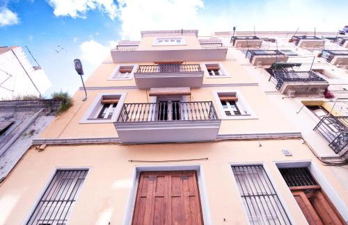 Barceloneta Suites Apartments Market - Photo 2