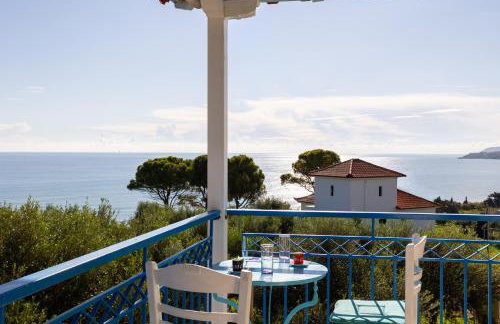 Koroni Seaview Retreats - Summer Escape Lodgings - Photo 45