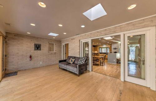 Ruidoso Getaway with Deck - 16 Mi to Ski Apache - Foto 17