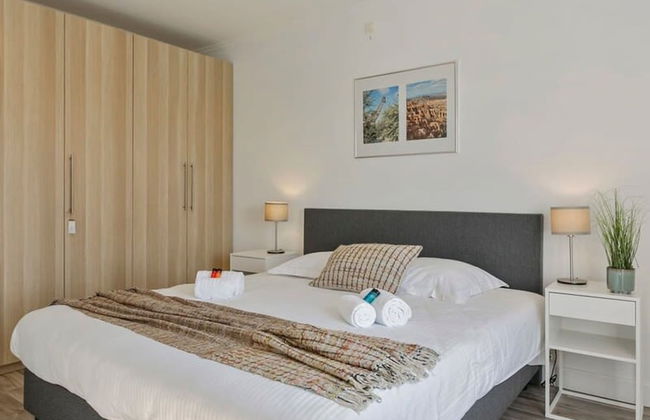 Charming Apartment Near the Beach - Photo 4