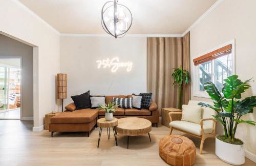 Walk to Beach! Patio, Rooftop, Yard, BBQ! Downtown Huntington - Photo 1