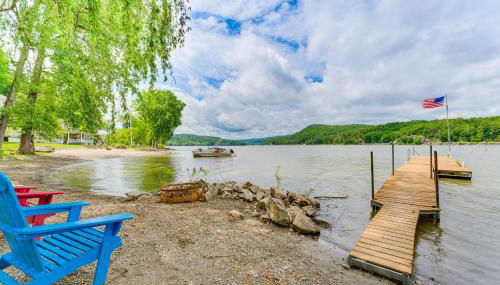 Waterfront Home on Lake Champlain with Dock and Kayaks - Foto 2