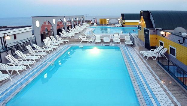 Cristoforo Colombo Holiday Complex in Caorle, Close to the Beach - Foto 2, Imagen principal