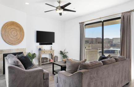 Oceanfront 2BR Rooftop Deck Beach Access Strand Way B - Photo 1