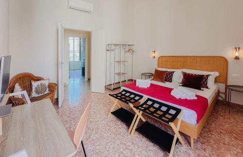 Iconic Ortigia Residence - CarAccess PrimeLocation DiningGuide - Foto 11