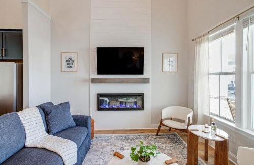 Boat-Ready Location! Airy Greenwood Family Cottage - Foto 7