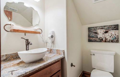 ATX Oasis - Pool, Hot tub, Firepit & Billiards - Foto 8