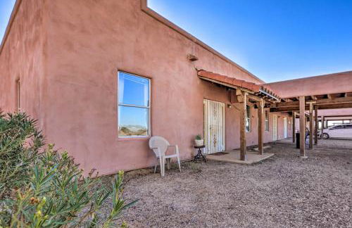 Cozy and Relaxing Eloy Apartment with Pool Access - Foto 21